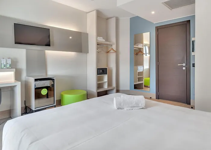 San Siro Szálloda 3*